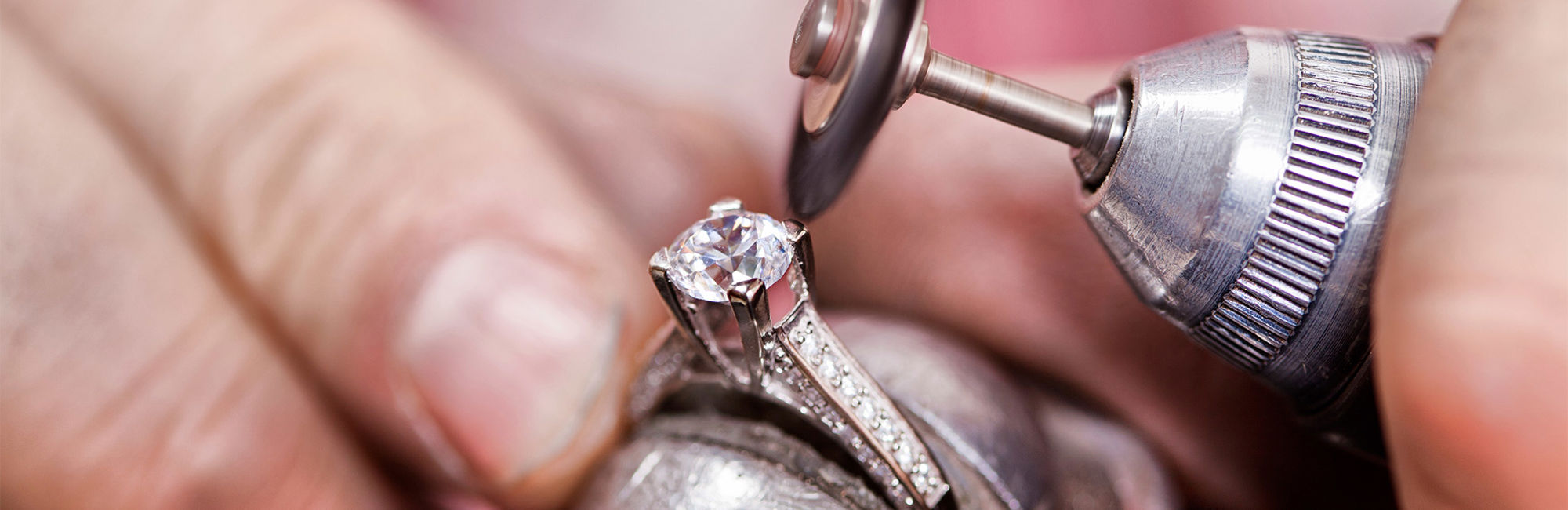 Hand Polishing and Stone Setting